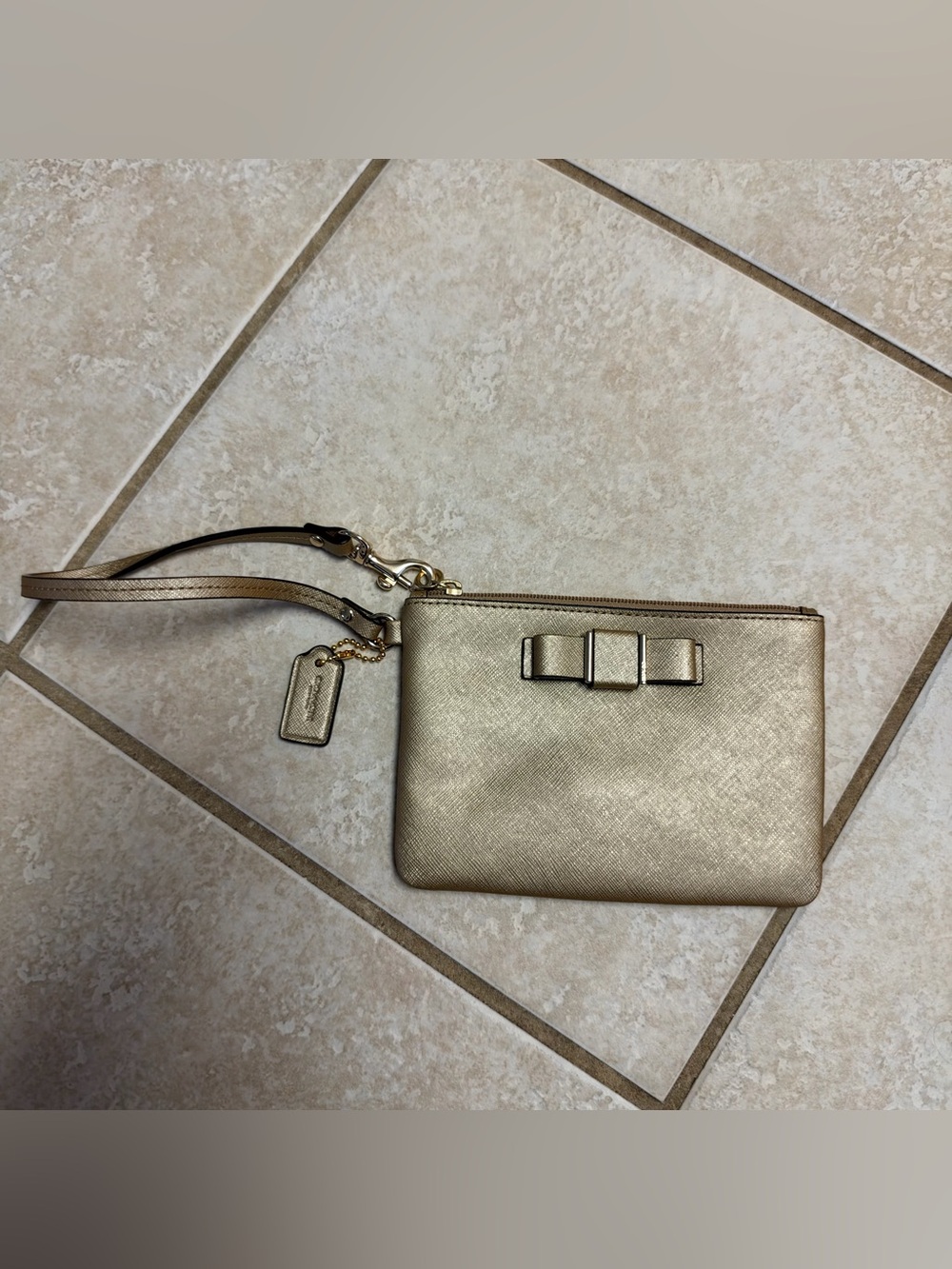 Coach Darcy Saffiano Leather Bow Wristlet Gold Women's Zipper Wallet